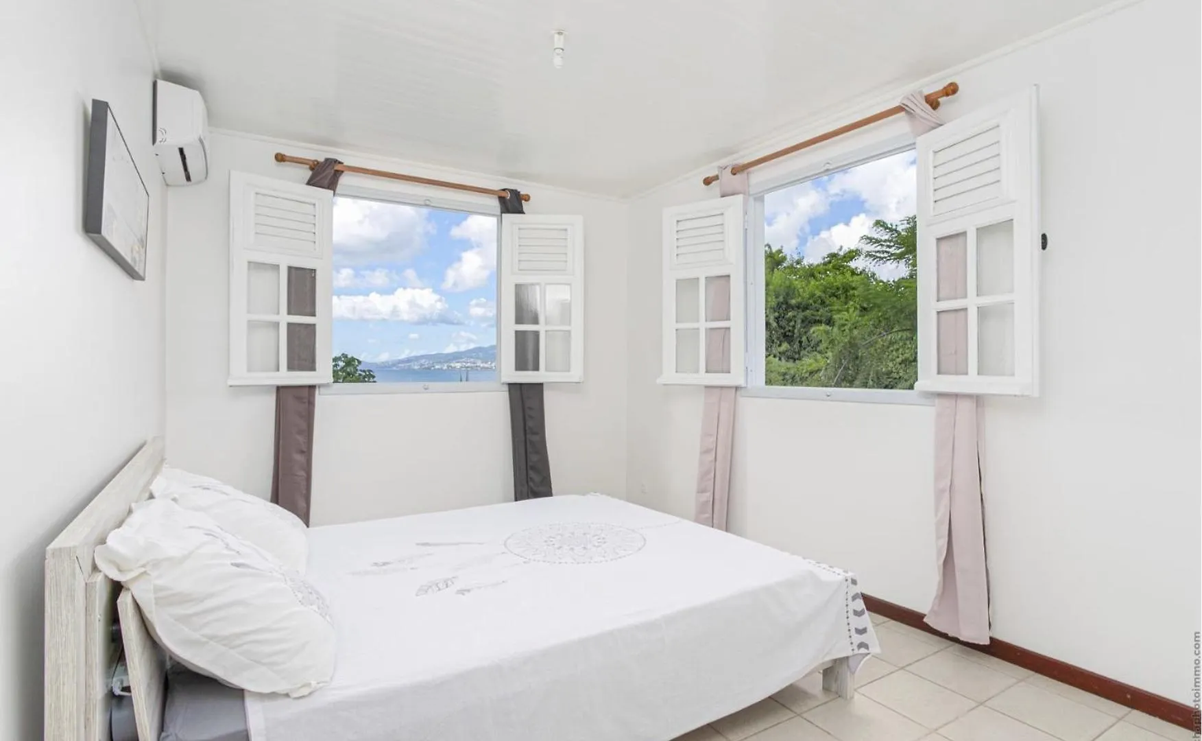 Casa de Férias Anthurium, Superbe Haut De Villa F3 Proche Plage, Anse Mitan Les Trois-Ilets Martinica
